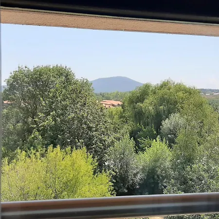La * Tsarevo